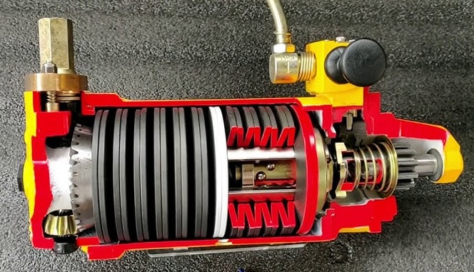 Mechanical Spring Starter Stores and Releases Energy